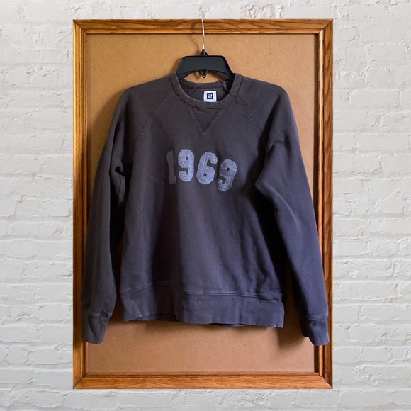 Gap Gray Sweatshirt Size Small - Picture 1 of 6